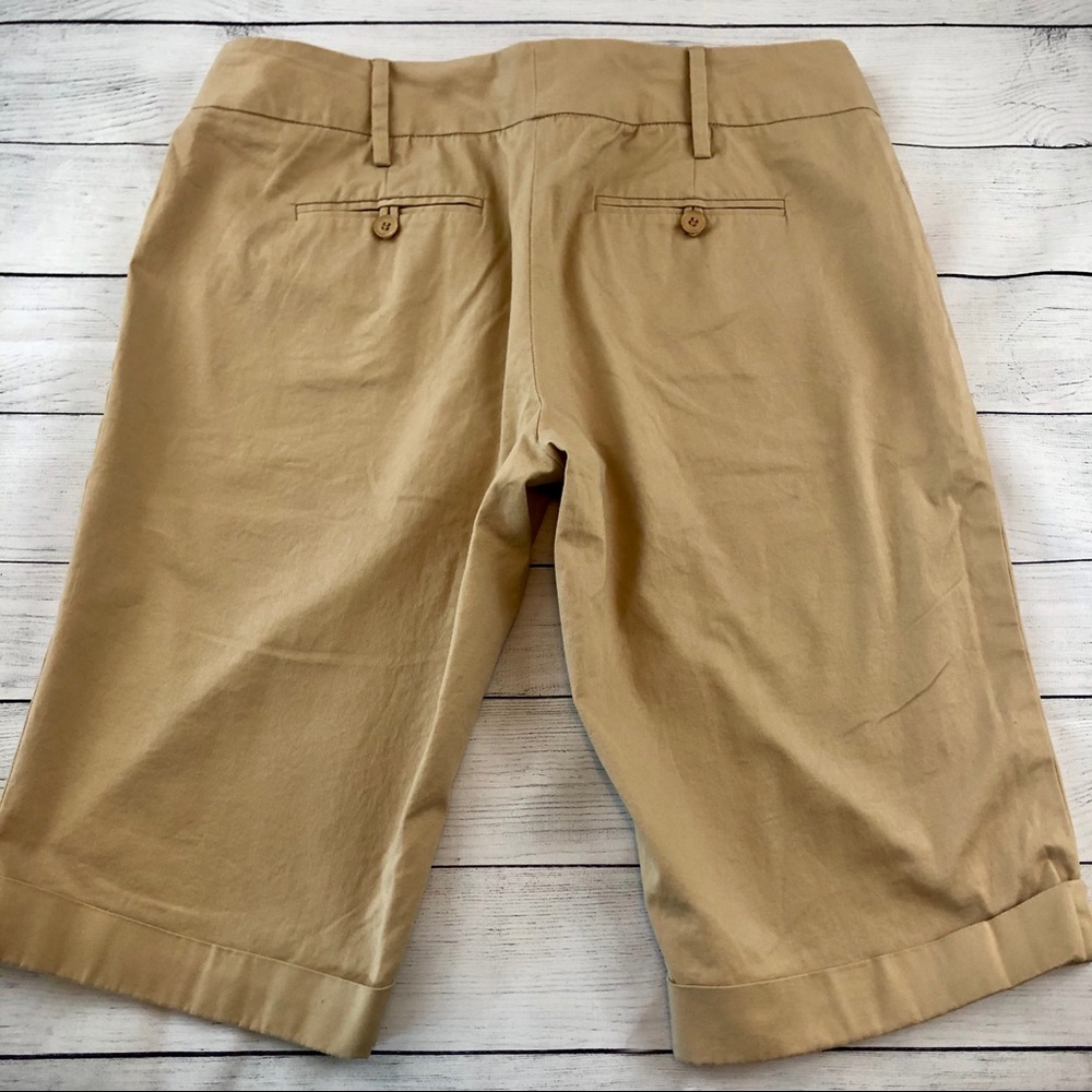 The Limited Drew Fit Bermudas Sz 10 (Item #147) - Picture 2 of 3